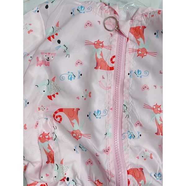 Áo Khoác Gió 2 Lớp Màu Hồng Cho Bé Gái Lót Lưới Hình Chú Mèo Dễ Thương