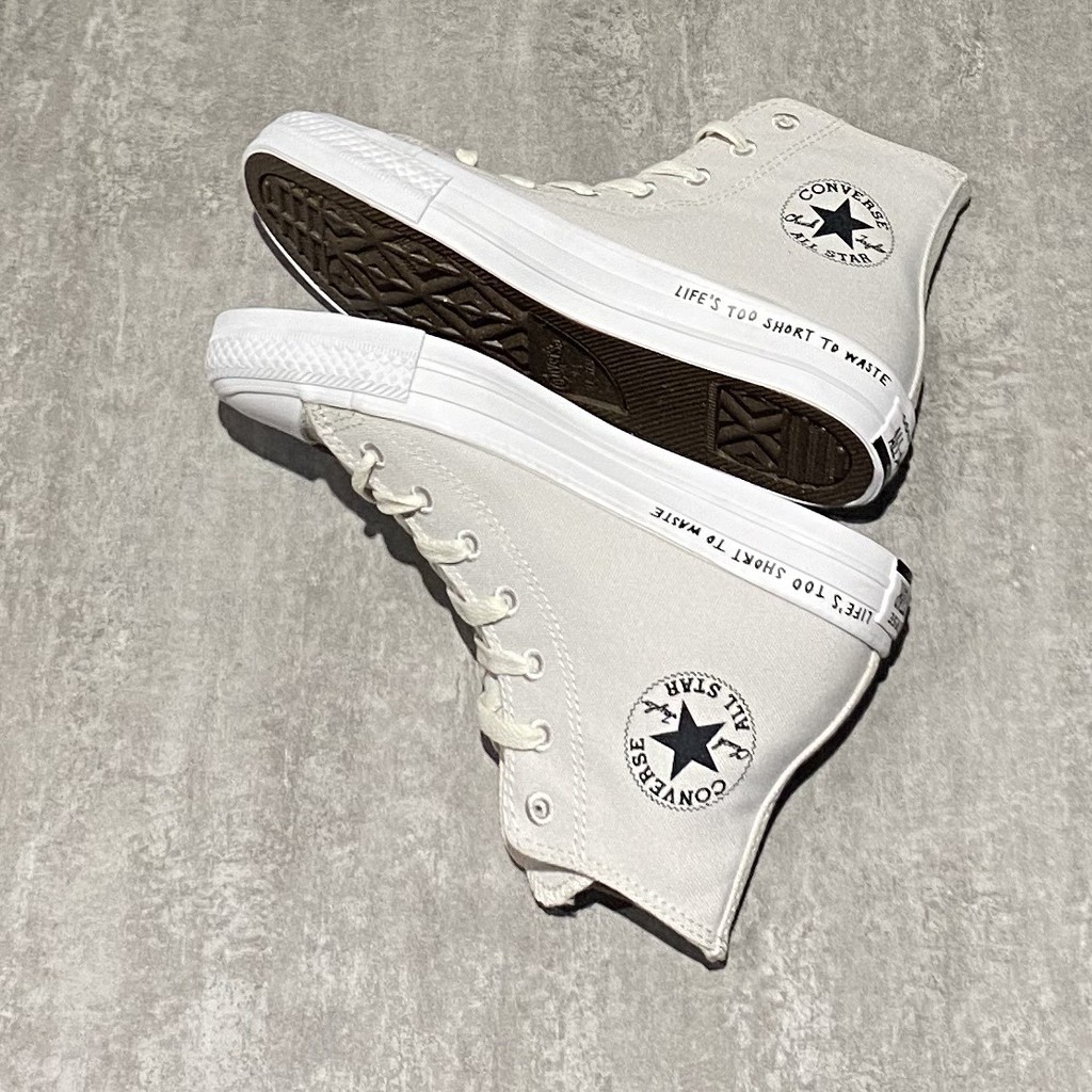 Giày Converse Classic trắng đục cổ cao