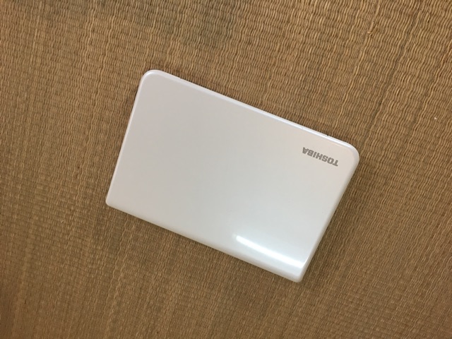 Laptop UFO Toshiba L40 i3 trắng đẹp tinh khôi thời trang văn phòng sang trọng đẳng cấp | BigBuy360 - bigbuy360.vn