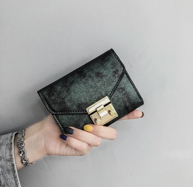 Ví da loang cho bạn gái