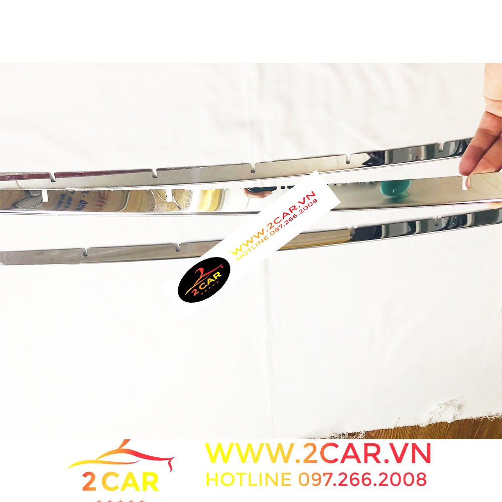 Ốp mặt Ca Lăng, calang dưới xe Toyota Cross 2020, 2021, 2022, 2023– 3 thanh Bên dưới biển số- ốp lưới tản nhiệt