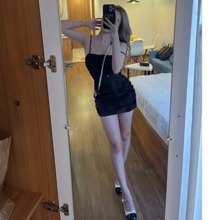A. Đầm Đen Amelie Style