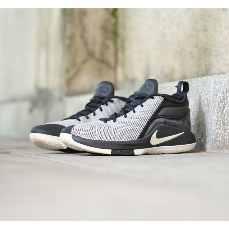 [2hand] NIKE LEBRON WITNESS II AA3820-011 GIÀY CŨ CHÍNH HÃNG