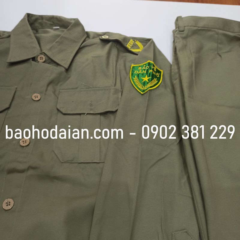 Quần áo bảo vệ dân phố màu cỏ úa kèm logo