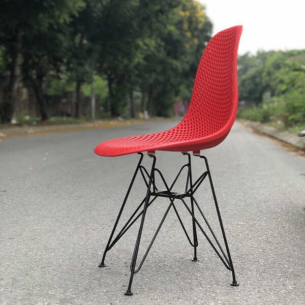 Ghế Eames lưng nhựa lỗ chân sắt