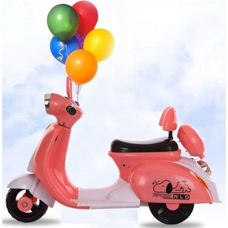 Xe máy điện vespa hồng cho bé