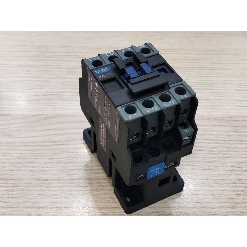 Contactor khởi động từ 12A NXC-12 Chint