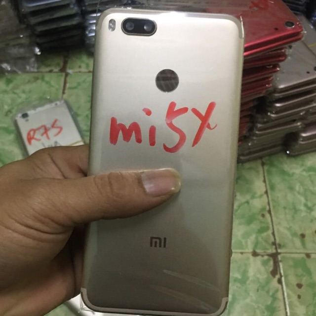 Vỏ điện thoại redmi 5x ( vỏ + xương)