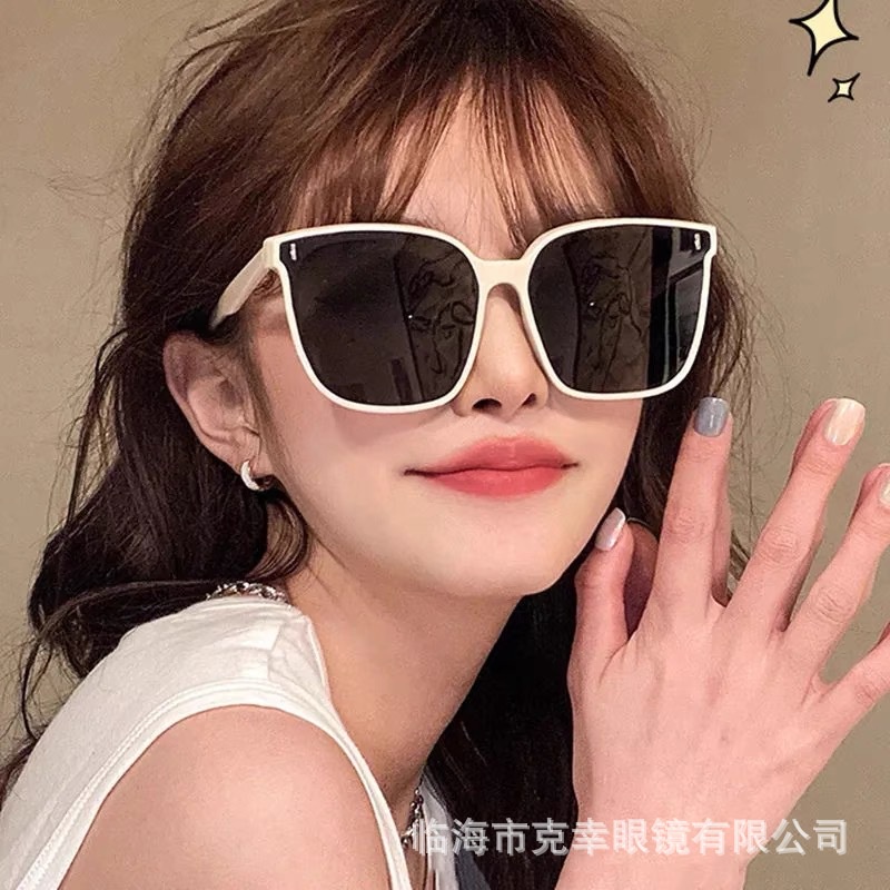 Kính mát nữ chống nắng tia uv