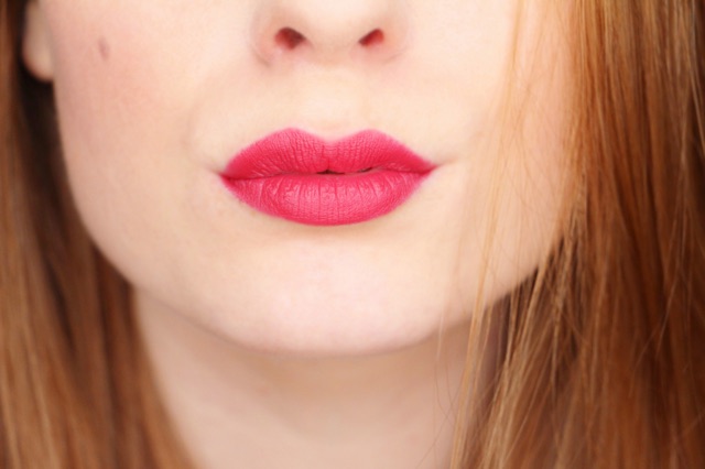 Son Kiko Velvet Passion Matte 310 Straberry Red