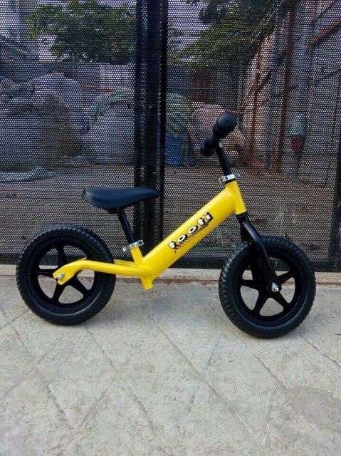 Xe thăng bằng Tooti - xe dành cho bé tập đi