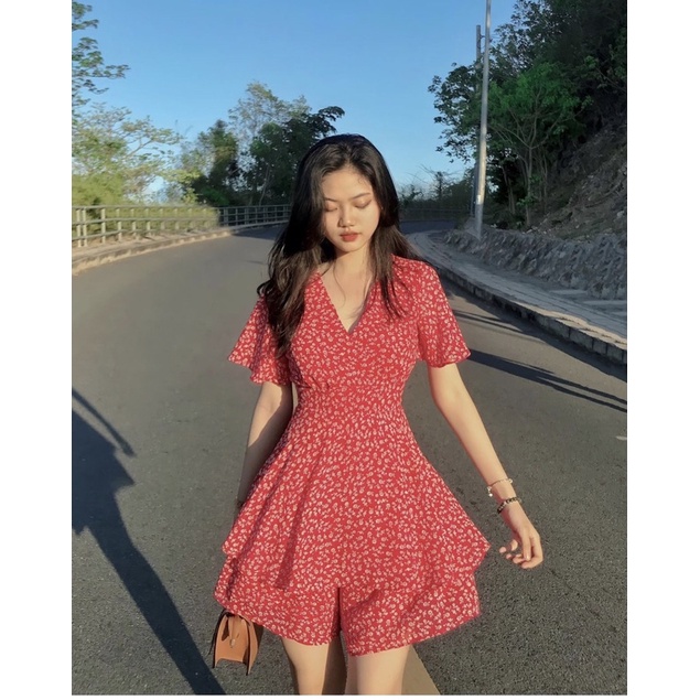 JUMPSUIT HOA ĐỎ TẦNG CHÉO NGỰC