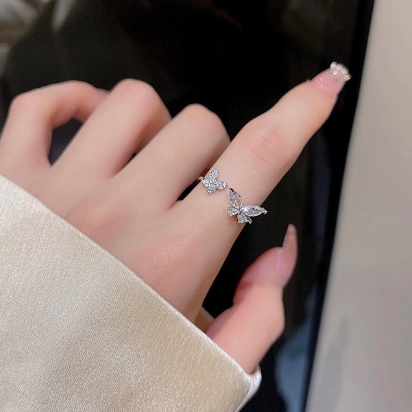 Nhẫn 2 cánh bướm đá cá tính siêu đẹp NHAN05
