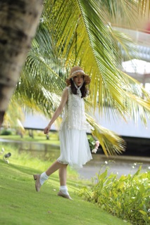 Set đầm trắng ren