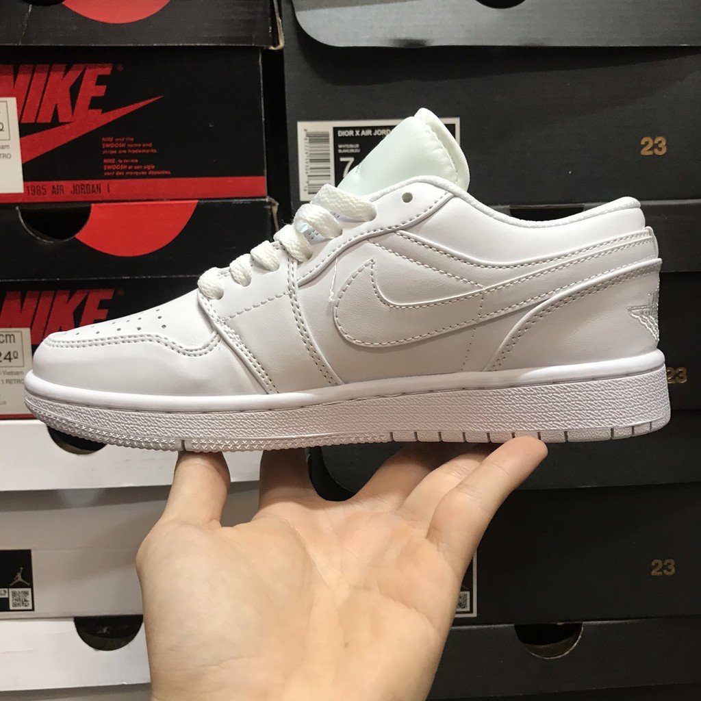 [KELLY SNEAKERS] JORDAN 1 LOW TRIPLE WHITE | BigBuy360 - bigbuy360.vn