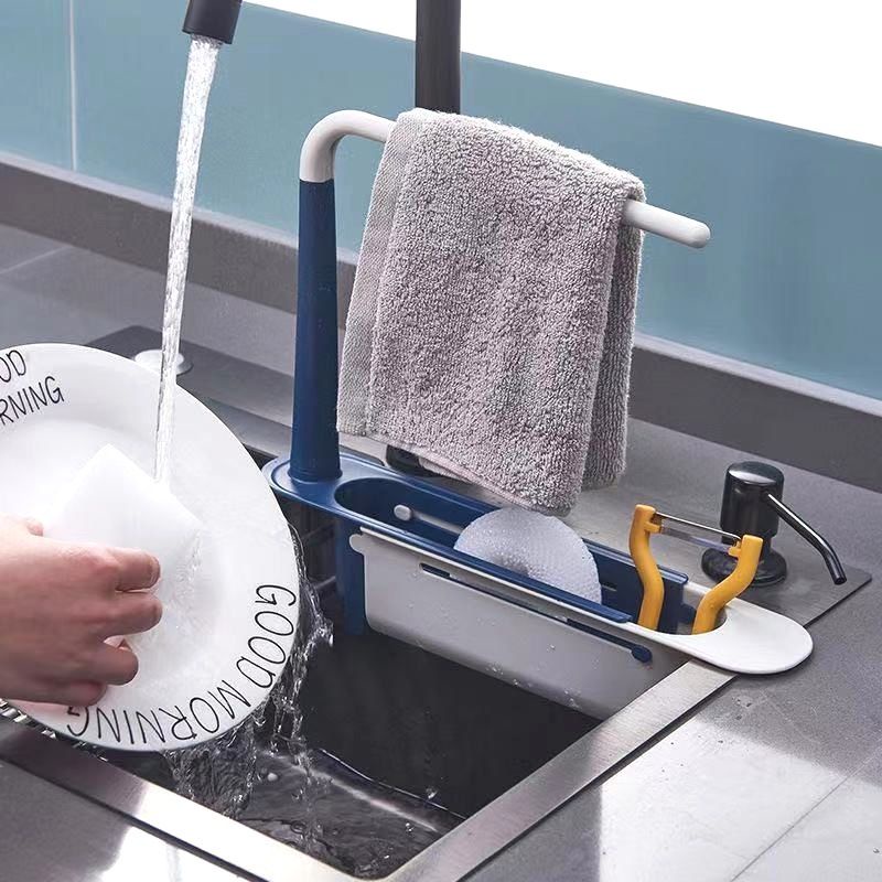 Kệ nhựa dài CO DÃN CÓ KHAY TREO KHĂN LSM 5612 để bồn đựng đồ rửa chén, có khay treo khăn lau tay nhà bếp mẫu mới