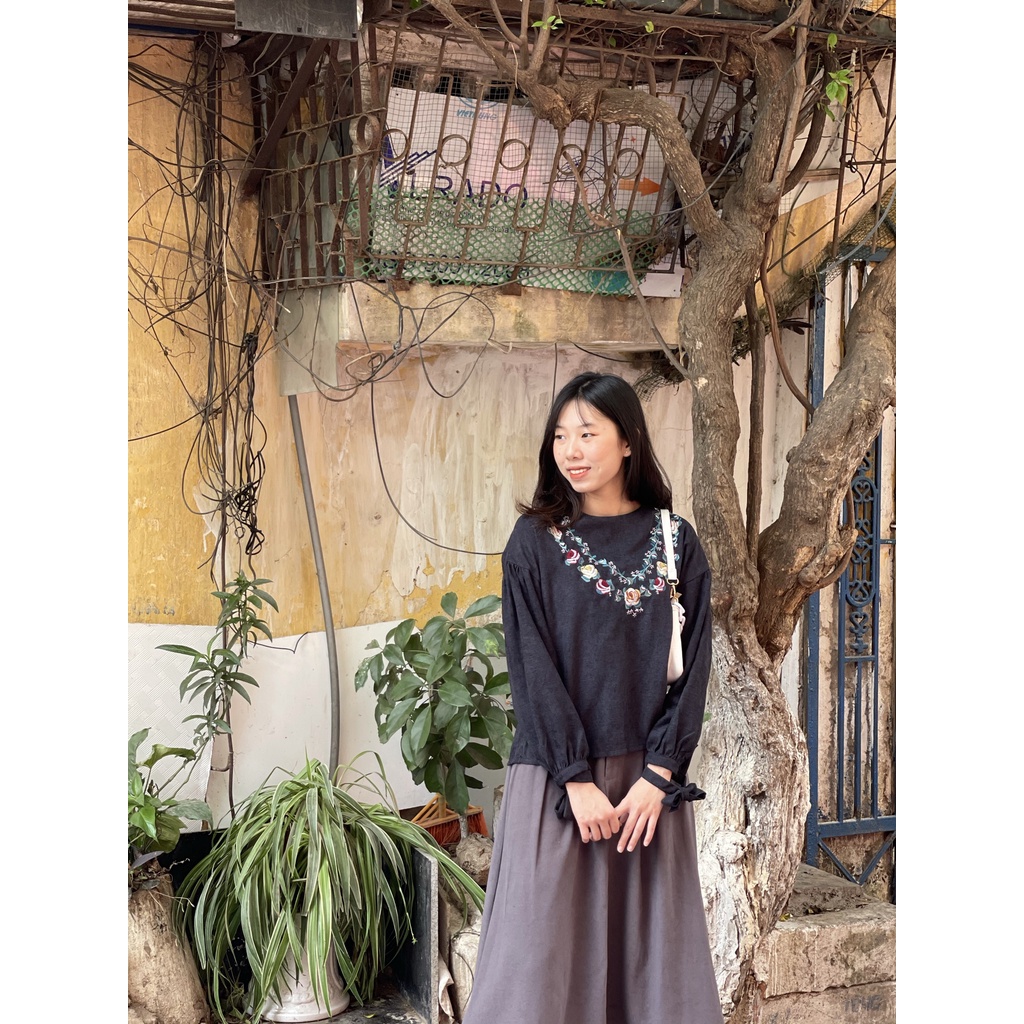 Áo Thêu Hoa  - Mẫu độc quyền không đụng hàng!