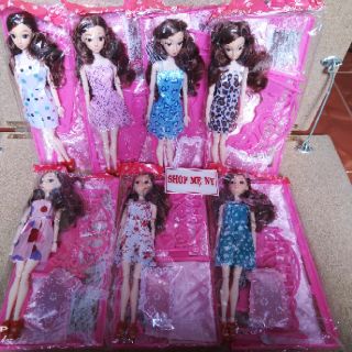 Set búp bê khớp và giường.