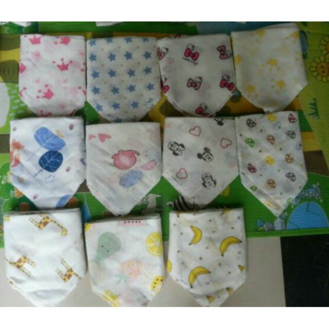 Set 10 yếm tam giác aden cho bé