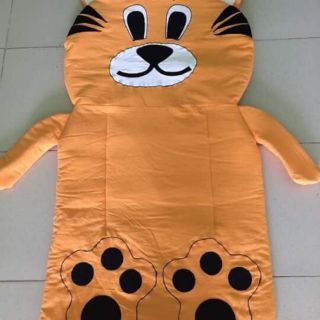 Nệm hình thú cho bé