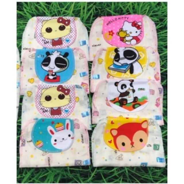 Khăn thấm mồ hôi lưng cho bé