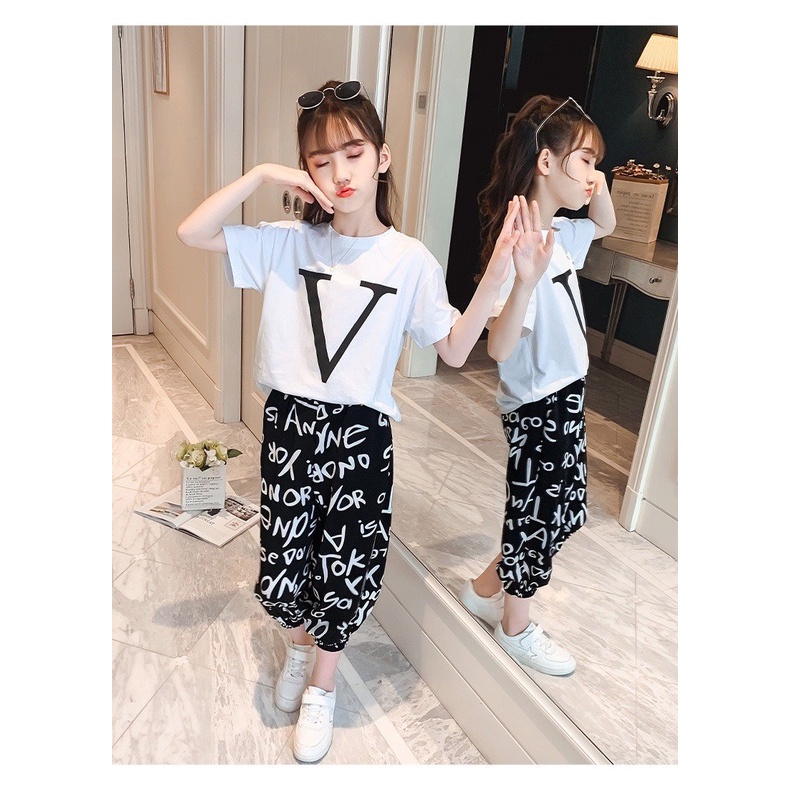 Set quần áo trẻ em dành cho bé gái 18-45kg mẫu V-TOKK. MA30.