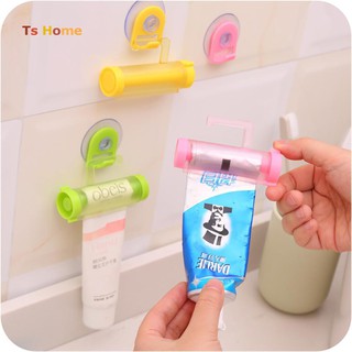 Dụng cụ nặn kem đánh răng tiện lợi