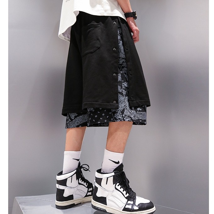 Thời trang Phong cách Hip Hop Đàn ông Đường phố Quần short giả hai nút màu đen và trắng