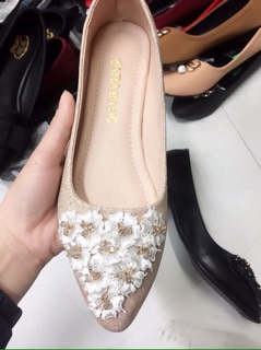 Giày mũi nhọn 3 phân