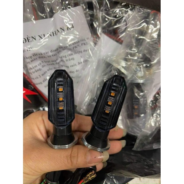 Đèn xinhan K4 nhỏ gọn gắng Exciter, Winer,vario.. và nhiều xe khác.