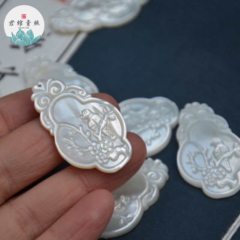 Mặt Dây Chuyền / Khuyên Tai / Dây Chuyền Chạm Khắc Hình Vỏ Sò / Bướm Handmade Dengmei