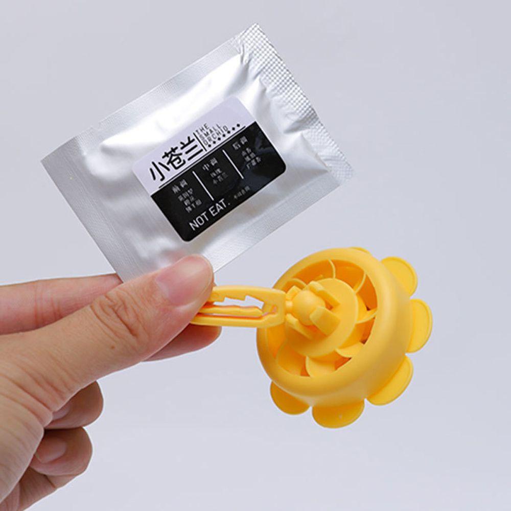 Quạt Khuếch Tán Nước Hoa Kẹp Lỗ Thông Gió Xe Hơi VANES1