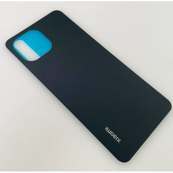 Nắp lưng Xiaomi Mi 11 Lite  - Chất liệu kính - Tặng kèm keo