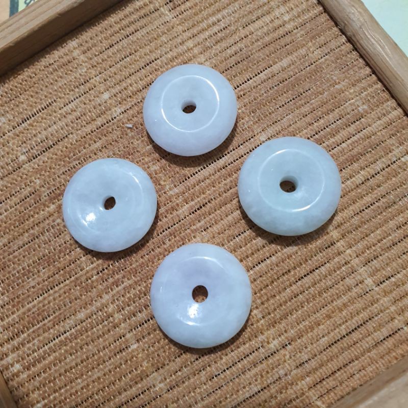 Đồng điếu ngọc phỉ thúy trắng 18mm, 23 - 25mm