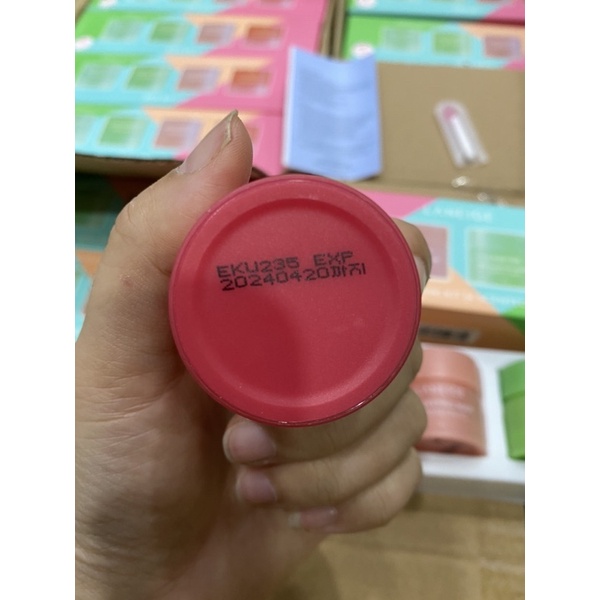 Set 4 mặt nạ ngủ môi 8g