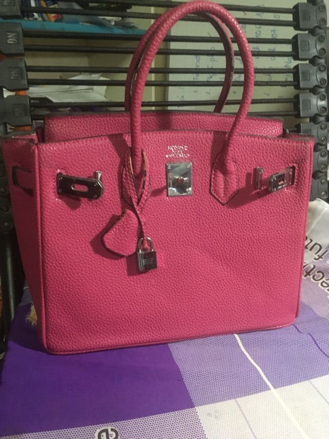 Thanh lý túi xách size 30