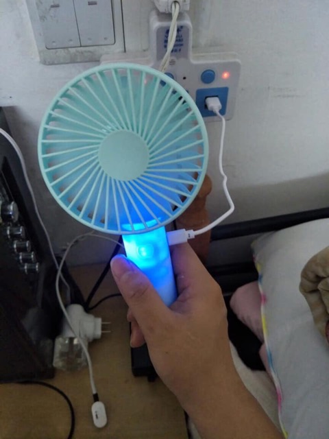 [ELHATOP11 giảm 9% tối đa 1TR5] Quạt Mini Cầm TayTích Điện 4-6h Cao Cấp Tiện Dụng HN5512 Cao Cấp -Phân Phối Chính Thức | BigBuy360 - bigbuy360.vn