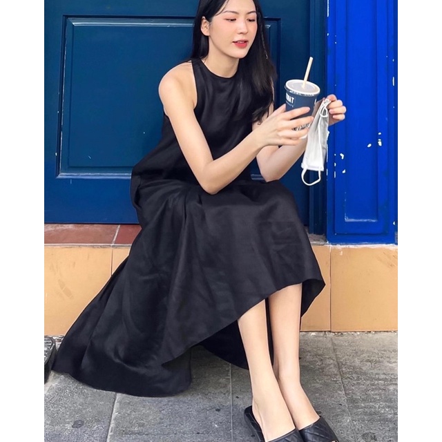 Đầm đen dài LONG GOMA DRESS form suông rộng thiết kế xếp li phần chân váy classic với tone màu cơ bản
