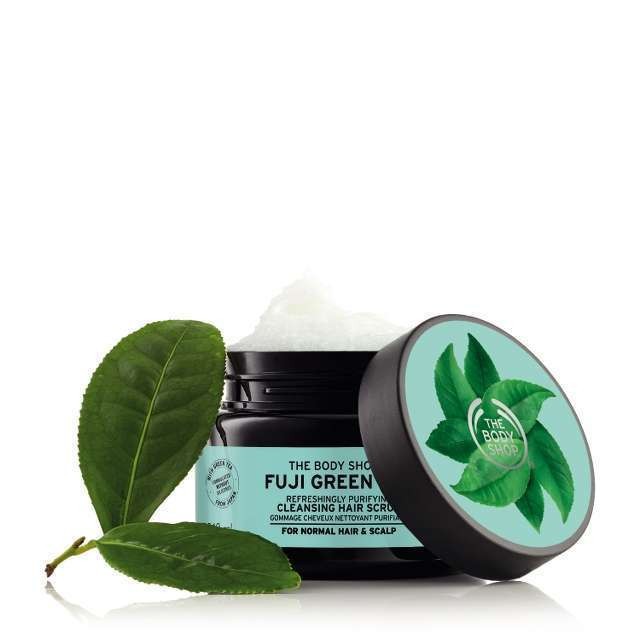Tẩy tế bào chết cho da đầu The Body Shop Fuji Green Tea Refreshingly Purifying hair scrub 240ml | BigBuy360 - bigbuy360.vn