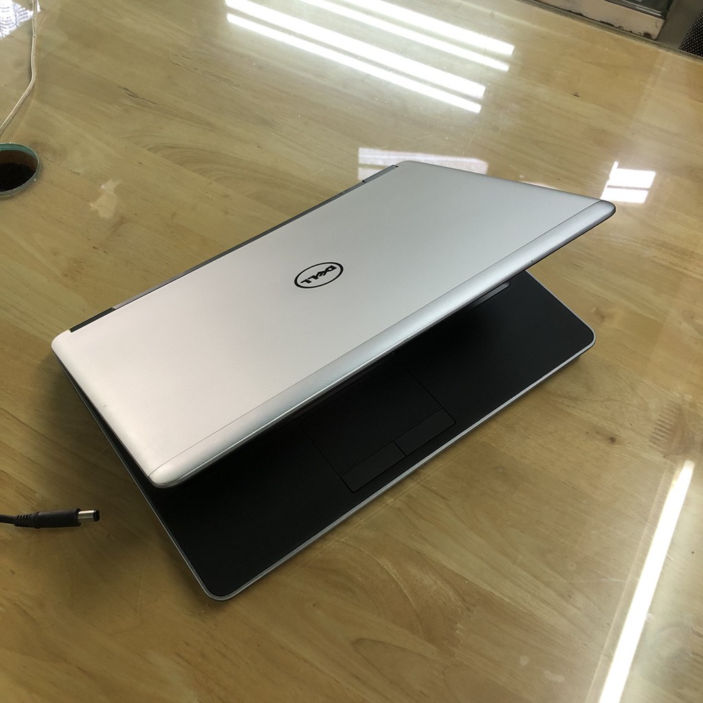 Máy Tính Dell Latitude E7440 14 inch  Core i7-4600U Ram 4gb SSD 128GB