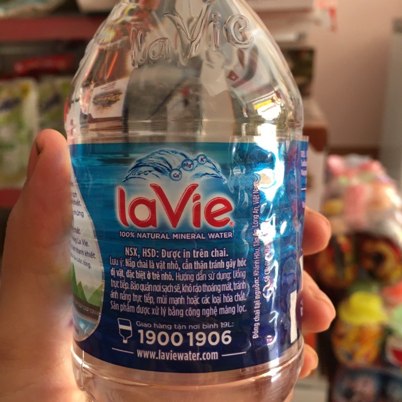 nước khoáng thiên nhiên Lavie 1 chai 500ml