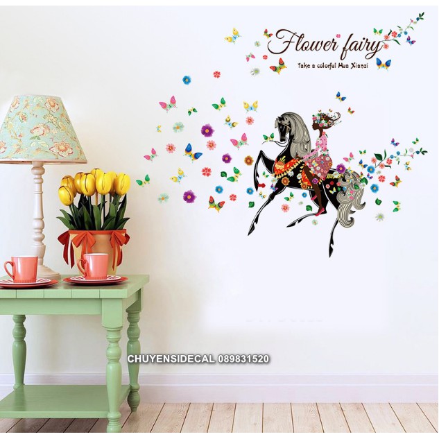 Decal trang trí tường - Cô Gái Hoa Cưỡi Ngựa Cực Ngầu