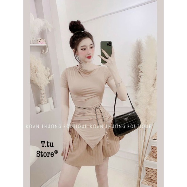 Áo nhún vạt đuôi cá tà trước dáng mới xinh