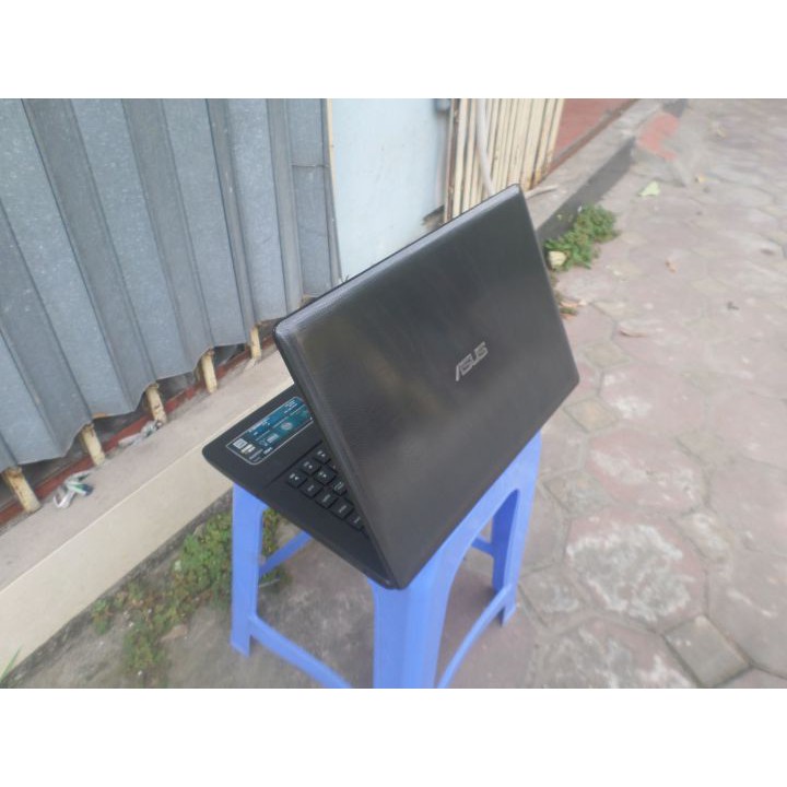 laptop Asus x452l, intel core i3 4030, ram 4gb , gpu 2G chơi game