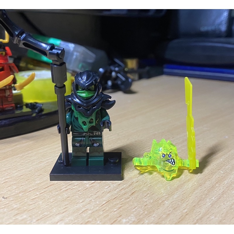 NHÂN VẬT POSESSED LLOYD  - LEGO NINJAGO SEASON 5