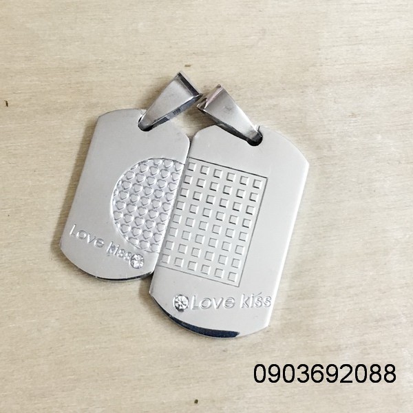 Mặt dây chuyền cặp Inox đính hột Love kiss