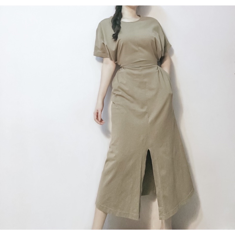 Đầm midi cột dây xoắn eo xẻ tà