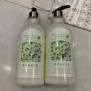 Sữa tắm flora & fruit garden acacia 750ml