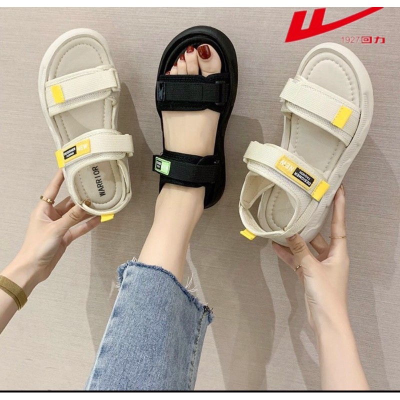 [GIÁ HUỶ DIỆT] Giày SANDAL Học sinh nữ đế bánh mì 2 quai tag chữ xanh 2 màu đen,be