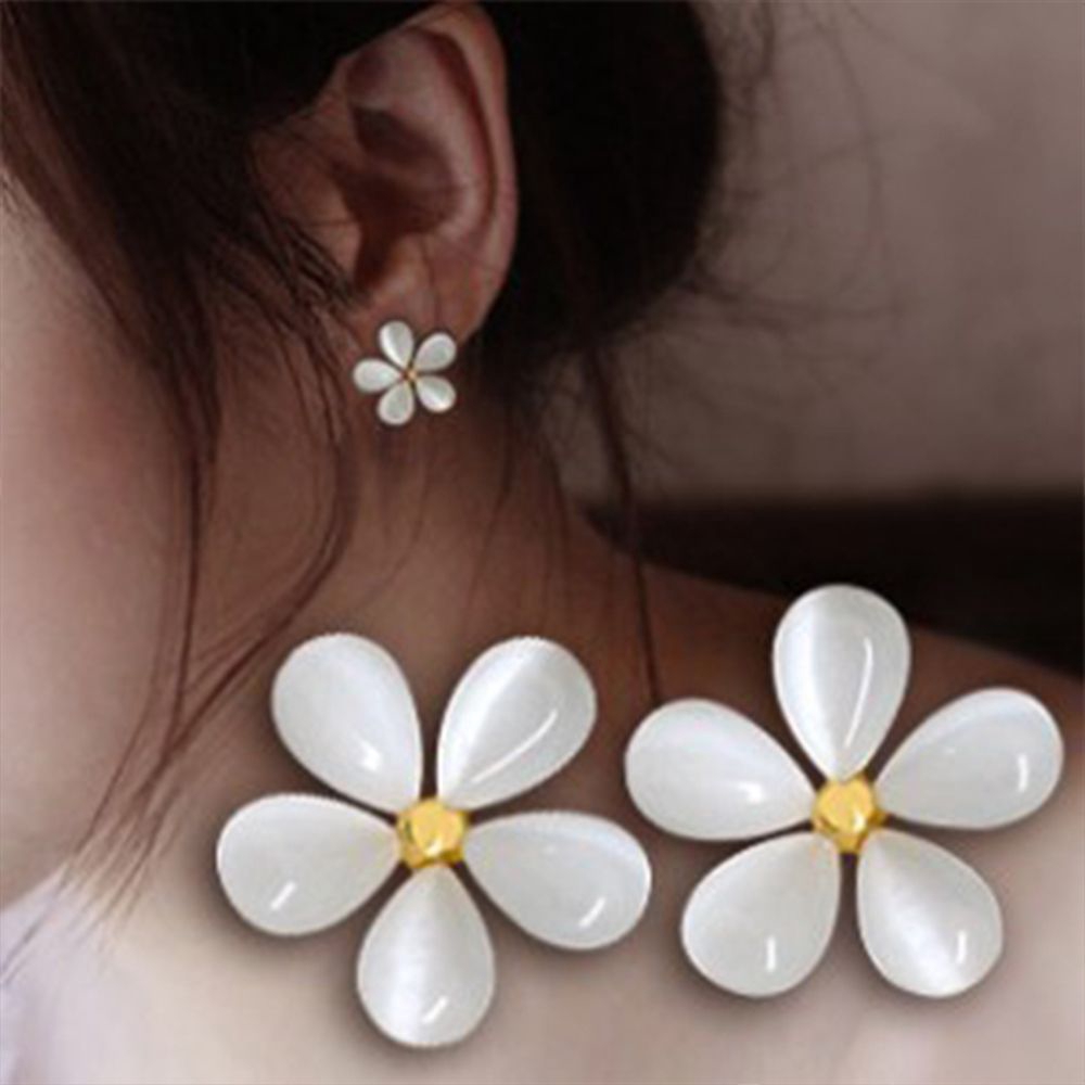 Hoa tai kiểu dáng bông hoa phong cách Hàn Quốc cho nữ